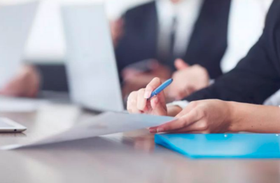 剛收了,騰訊便2億轉投B站,這回次元墻要破了